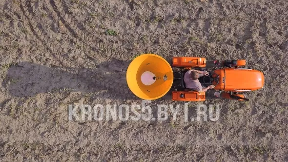 «Разбрасыватель навесной (Лейка) Strumyk S-300 (300 л)» - фото 3 «Разбрасыватель навесной (Лейка) Strumyk S-300 (300 л)» - фото 3