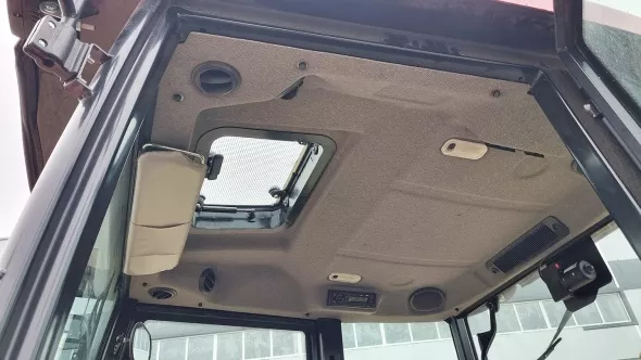 «Кабина к трактору Solis | Солис 50 (8+2)» - фото 6