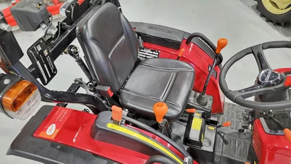 Трактор Solis-Gold | Солис-Голд 26 Mit 4x4 6+2B STD agri 6.00-12 / 8.3-20 (с ПСМ) - видео