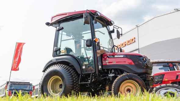 «Трактор Solis-Gold | Солис-Голд 26C Mit 4x4 9+9 Turf 23X8,5-12 / 33X15,5-16,5 (с ПСМ)» - фото 5