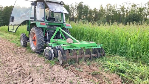 Отзыв на трактор Шифенг SF-504С с бороной Bomet 1,5 м