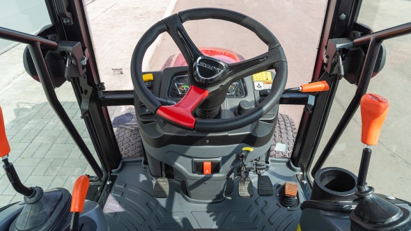 «Трактор Solis-Gold | Солис-Голд 26C Mit 4x4 9+9 STD agri 6.00-12 / 8.3-20 (c ПСМ)» - фото 8