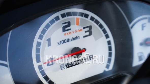 «Трактор Kubota | Кубота A211N-OPC 9+3 (Kubota India) STD agri 7.00-12 / 8.3-20 (с ПСМ)» - фото 14